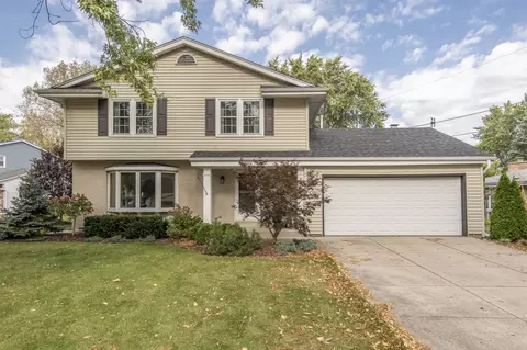 2300 Avalon, Waukesha, WI 53186