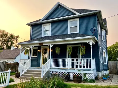 610 Cleveland, Manitowoc, WI 54220