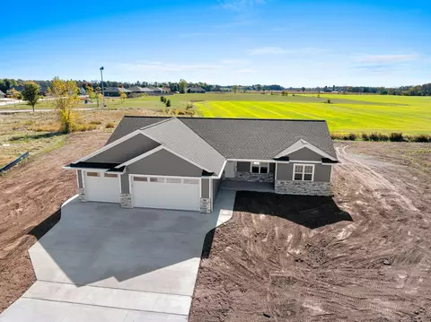 7409 Ridgeway, Manitowoc, WI 54220