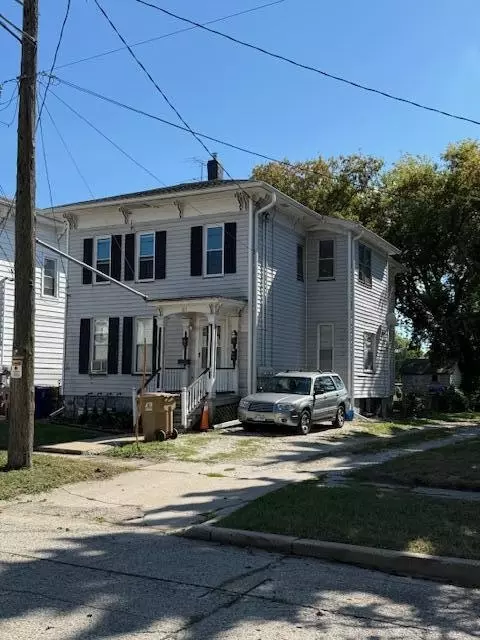 811 47th, Kenosha, WI 53140