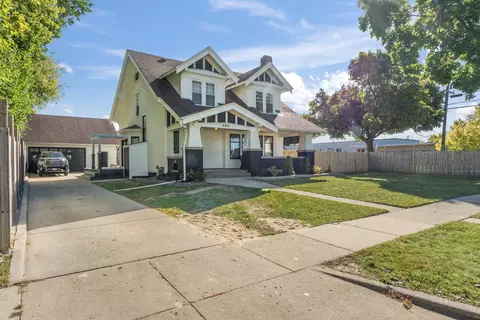 6810 N 42nd, Milwaukee, WI 53209