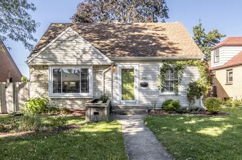 3749 S 15th, Milwaukee, WI 53221