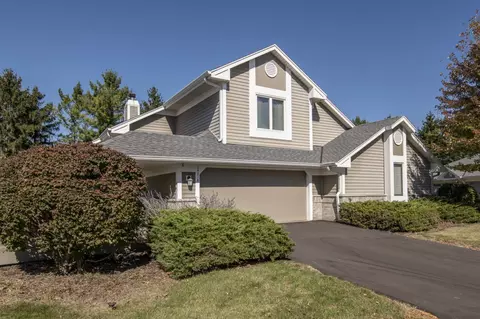 14318 W Waters Edge, New Berlin, WI 53151