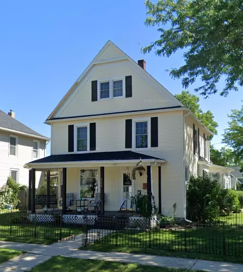 264 Edwards, Burlington, WI 53105