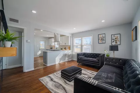 3120 N 79th, Milwaukee, WI 53222