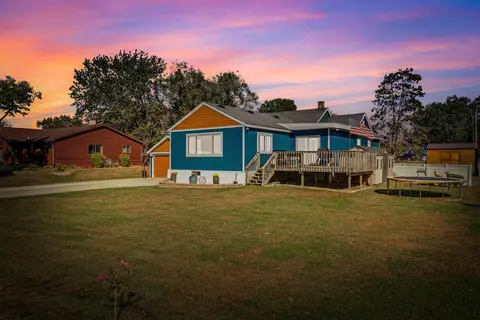 1604 Lakeshore, Campbell, WI 54603
