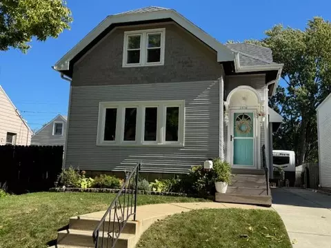 1510 S 90th, West Allis, WI 53214