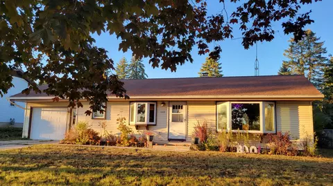 2420 Michigan, Manitowoc, WI 54220