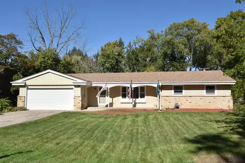 538 W Fransee, Glendale, WI 53217