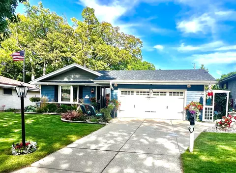 5304 S 8th, Milwaukee, WI 53221