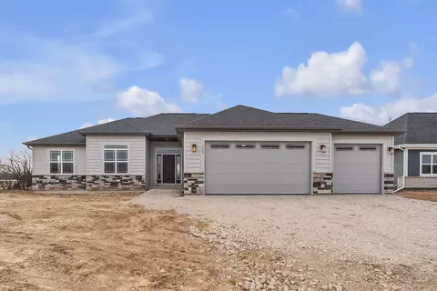 1095 5th #LT 37, Union Grove, WI 53182