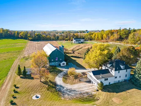 11803 Viebahn, Liberty, WI 54220
