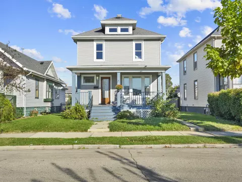 1709 Grange, Racine, WI 53405