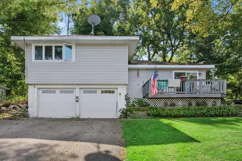527 Sunset Vale, Twin Lakes, WI 53181