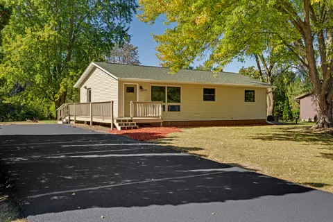 n6931 Pine Lane, Holland, WI 54636