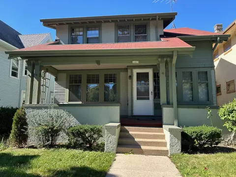 2469 N Maryland, Milwaukee, WI 53211