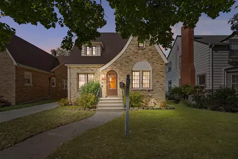 2918 Lasalle, Racine, WI 53402