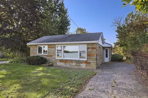 2800 Lakeshore, Dover, WI 53139