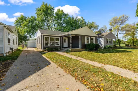 2331 W Lawn, Milwaukee, WI 53209