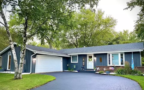 1728 Cottonwood, Waukesha, WI 53189