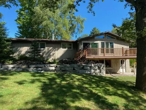 1114 Pine, Mishicot, WI 54228