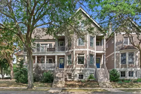 130 W Reservoir #106, Milwaukee, WI 53212