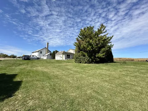 w2004 Wisconsin 11, Spring Prairie, WI 53105