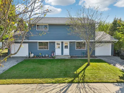 1625 Hans #1627, West Bend, WI 53090