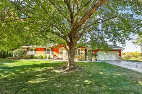 n40w22618 Overhill, Pewaukee, WI 53072