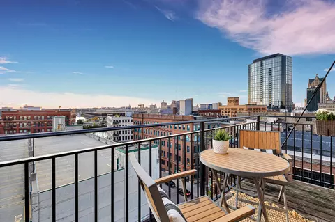 239 E Chicago #709, Milwaukee, WI 53202
