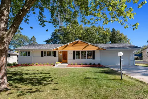 8550 N Greenvale, Bayside, WI 53217
