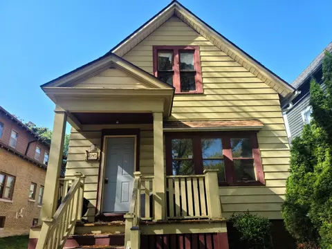 2945 N Palmer, Milwaukee, WI 53212