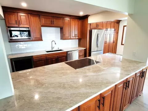 1138 Pilgrim, Elm Grove, WI 53122