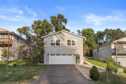 960 Rhyners, Twin Lakes, WI 53181