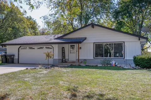 3045 W Southwood, Franklin, WI 53132
