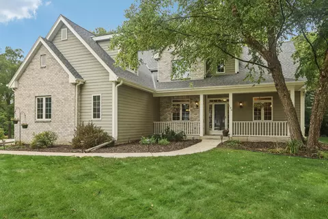106 Blue Rdg, Hartland, WI 53029