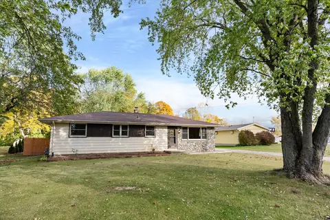 1009 N Wisconsin, Howards Grove, WI 53083