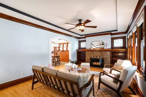 4141 N Woodburn, Shorewood, WI 53211