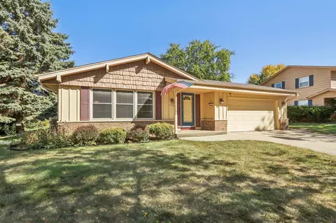 7112 Hollow, Greendale, WI 53129
