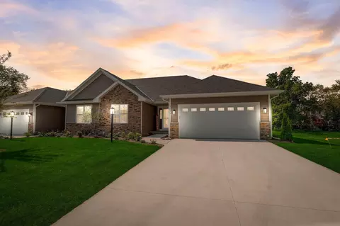 5238 Briarwood, Wind Point, WI 53402