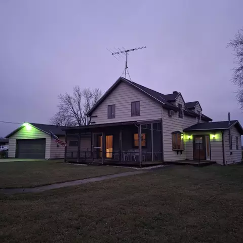 8110 312th, Wheatland, WI 53105