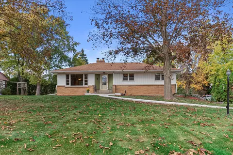 1445 N 124th, Elm Grove, WI 53122