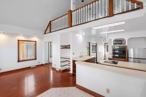 3004 S 10th, Milwaukee, WI 53215