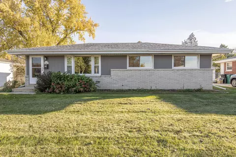 n89w15833 Cleveland, Menomonee Falls, WI 53051
