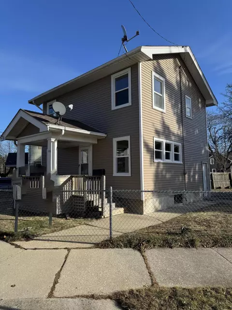 1721 9th, Racine, WI 53403