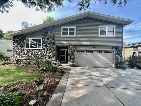 514 Oak Park, Watertown, WI 53098
