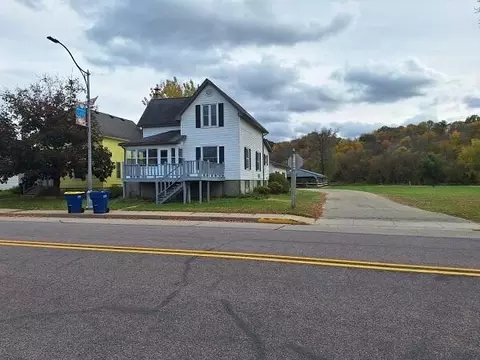 225 W Commercial, Viola, WI 54664
