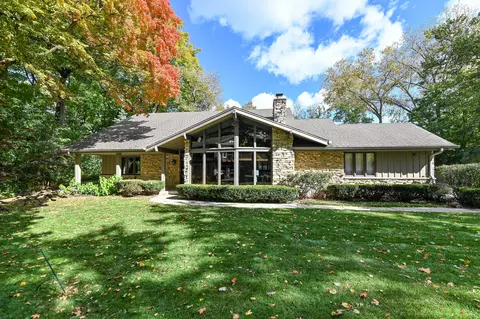 2530 W Wending, Glendale, WI 53209