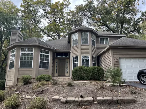 1401 Geneva Clb #18-01, Geneva, WI 53147