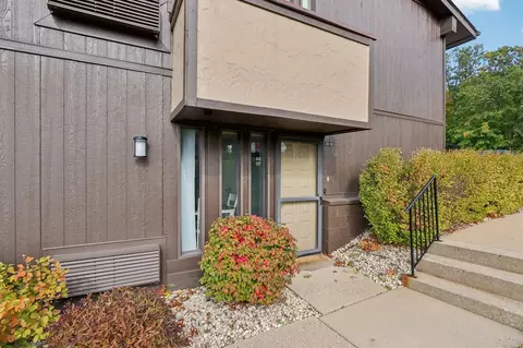 83 Red Chimney #07, Geneva, WI 53147
